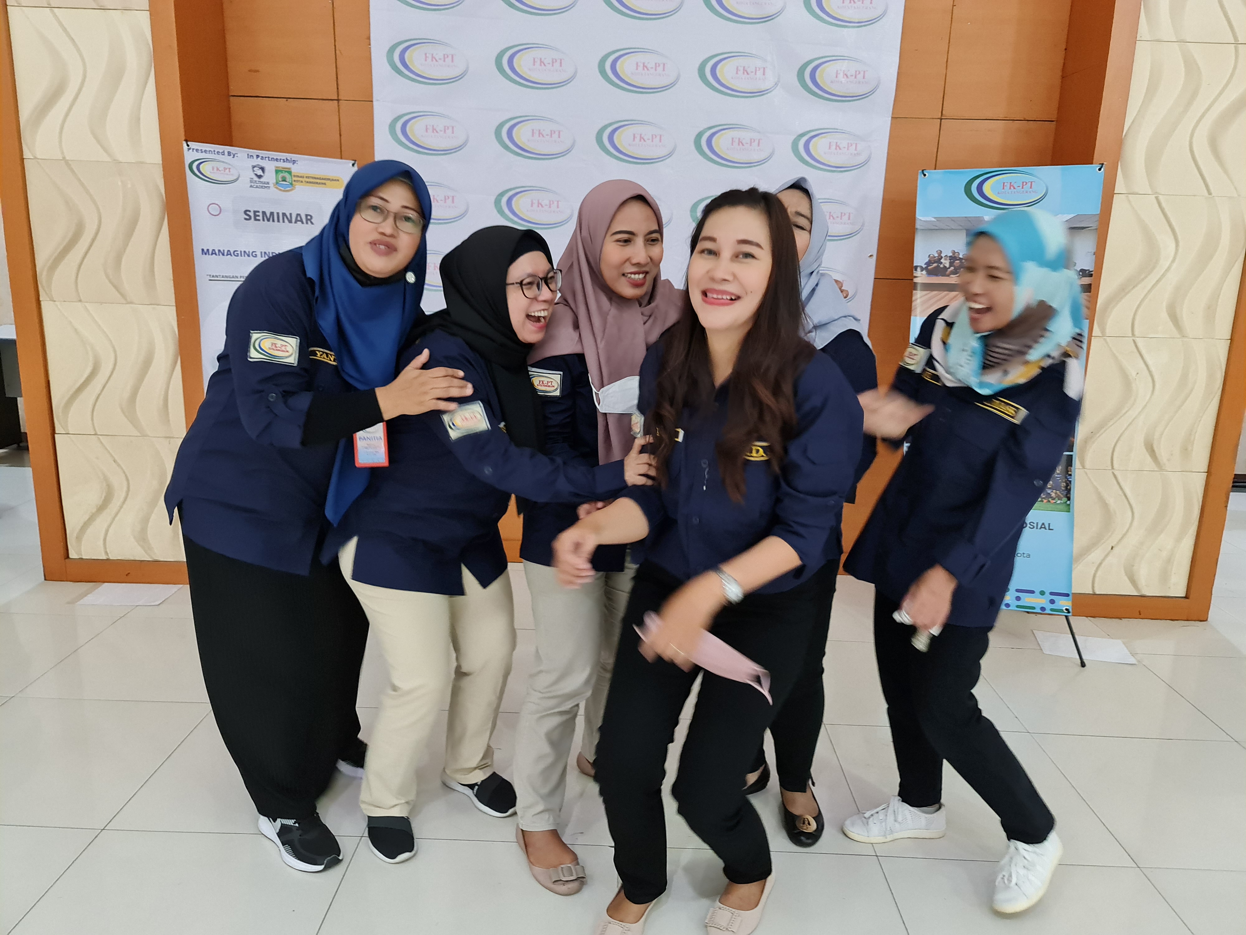 Foto galeri Seminar Managing Industrial Relation (17 Desember 2022)