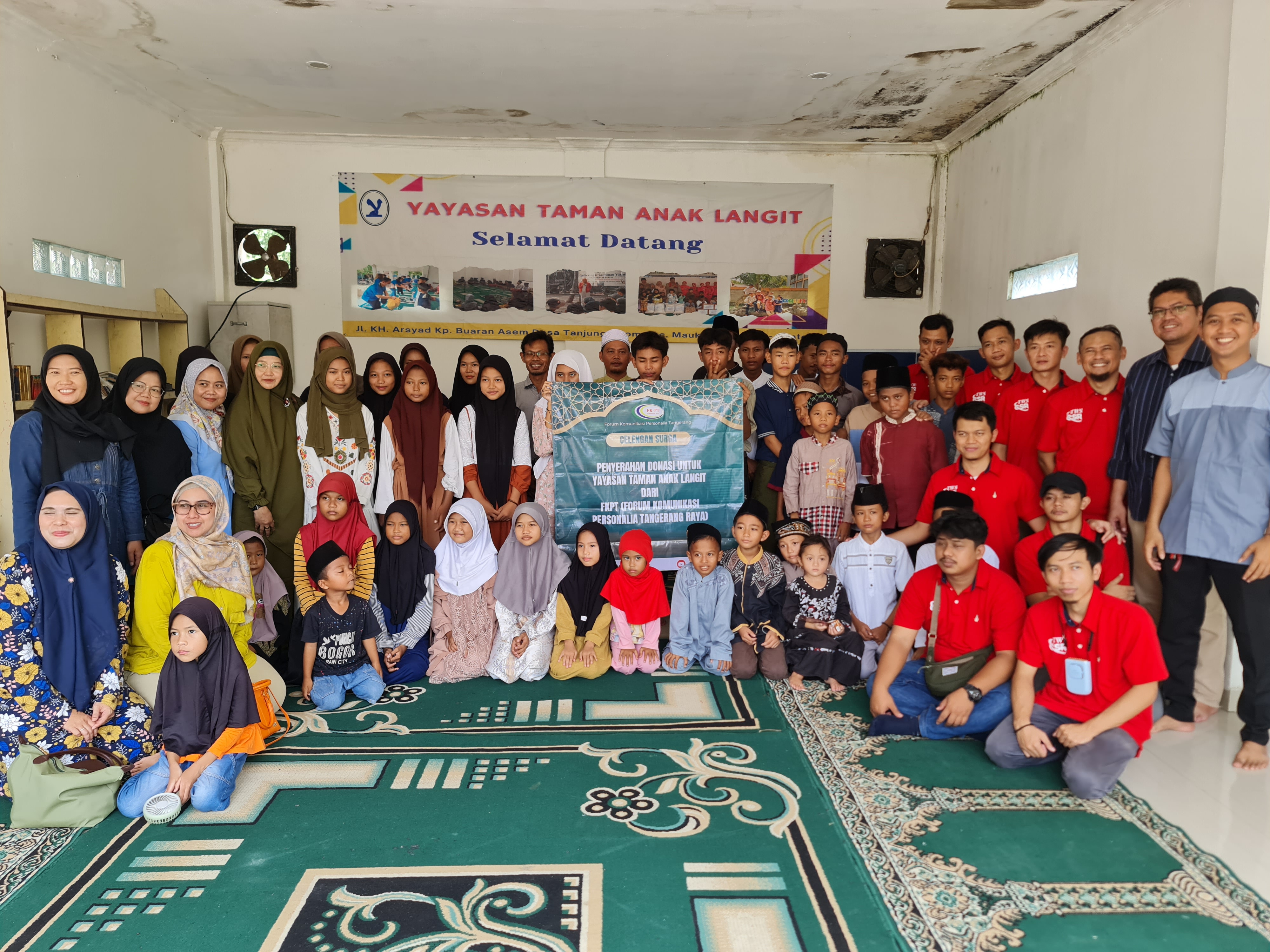 Foto galeri Dari FKPT utk Yayasan Taman Anak Langit