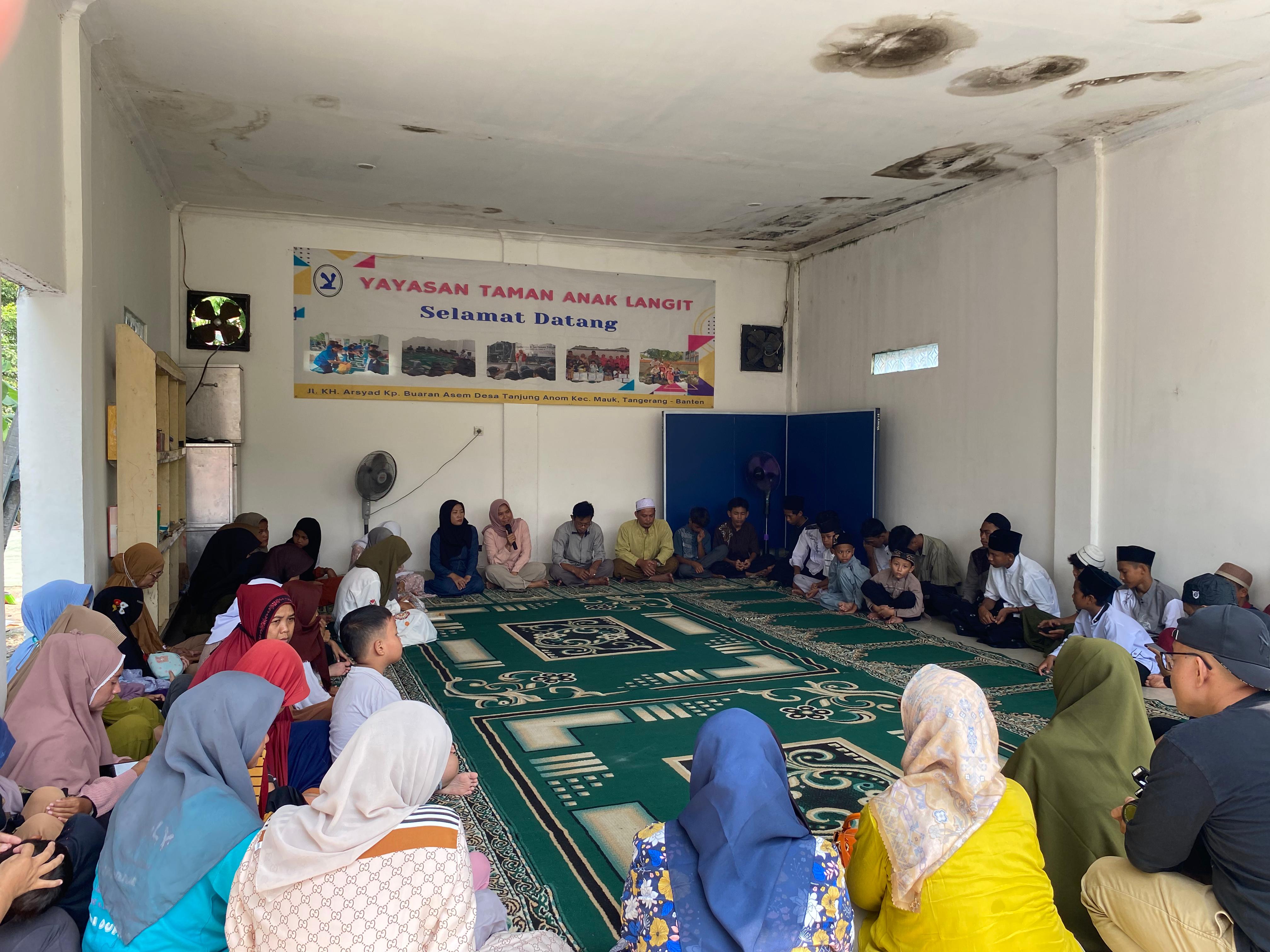 Foto galeri Dari FKPT utk Yayasan Taman Anak Langit