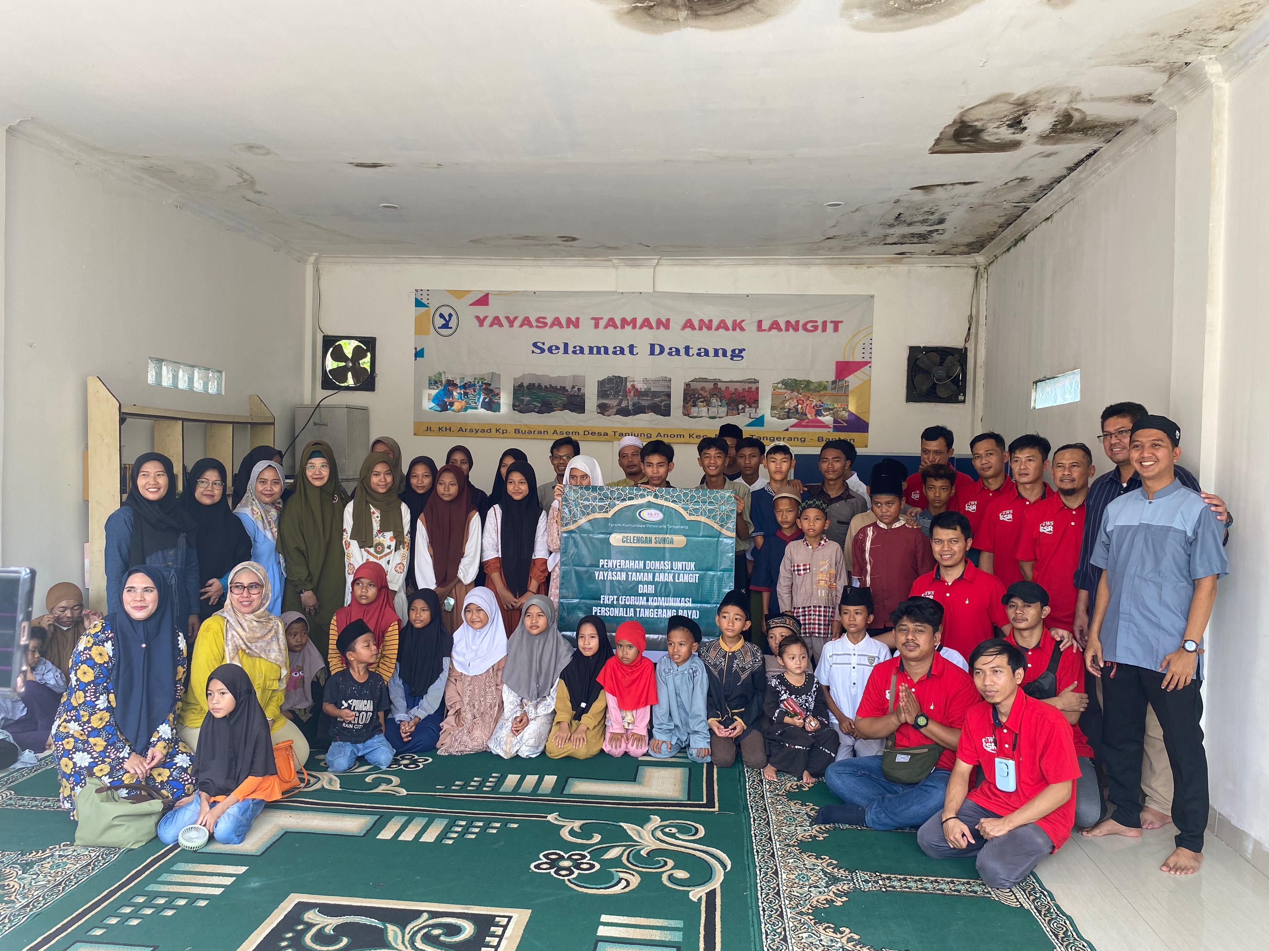 Foto galeri Dari FKPT utk Yayasan Taman Anak Langit