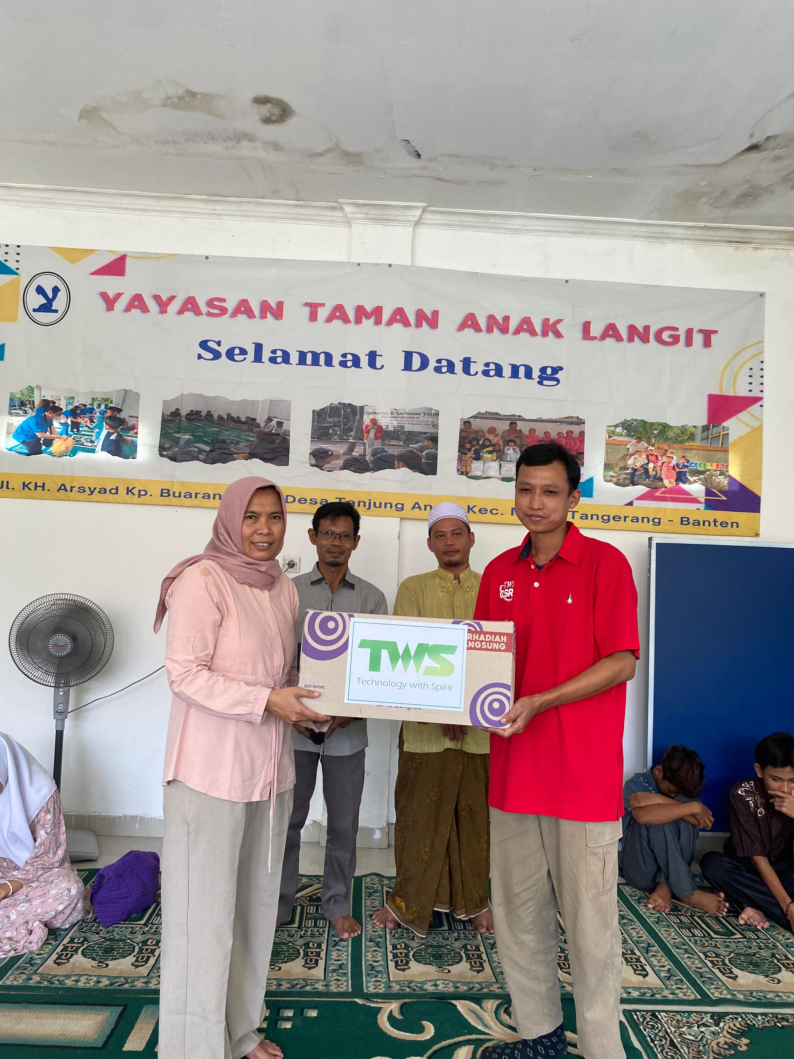 Foto galeri Dari FKPT utk Yayasan Taman Anak Langit