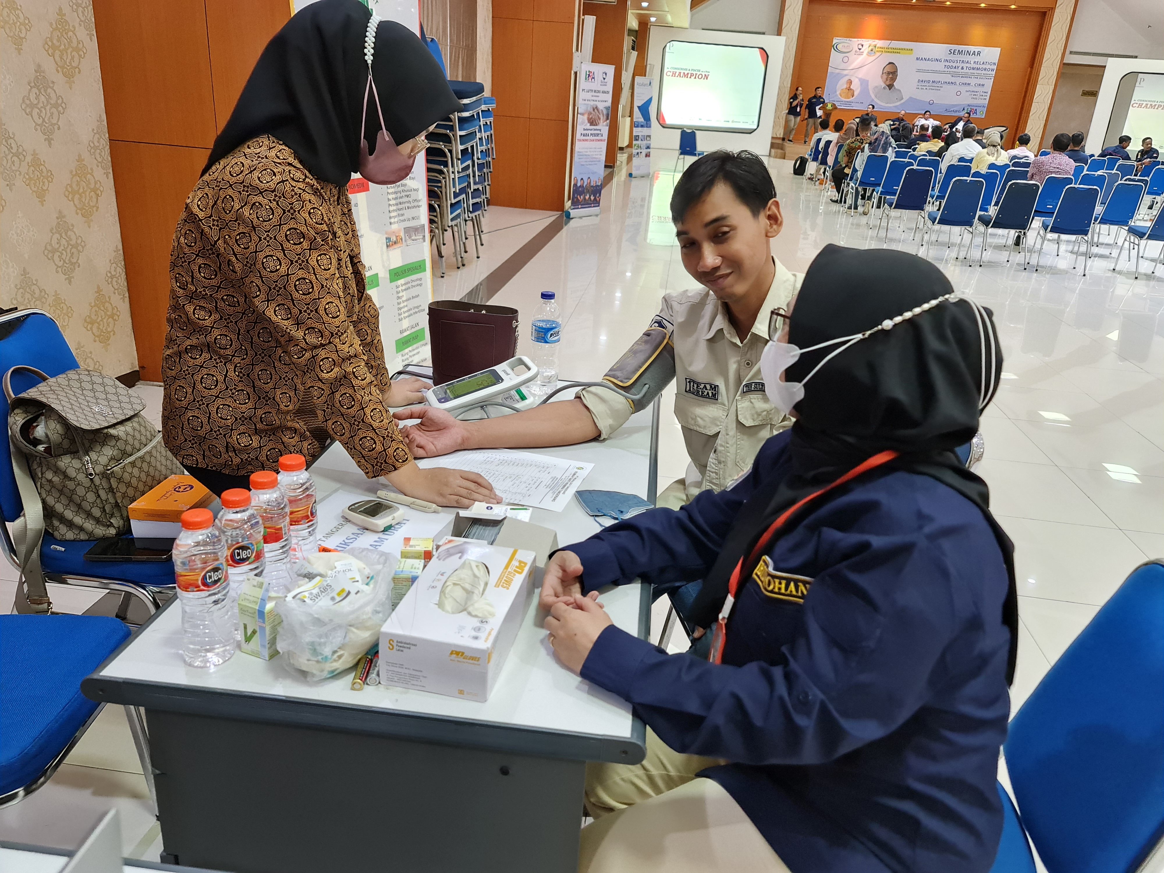 Foto galeri Seminar Managing Industrial Relation (17 Desember 2022)