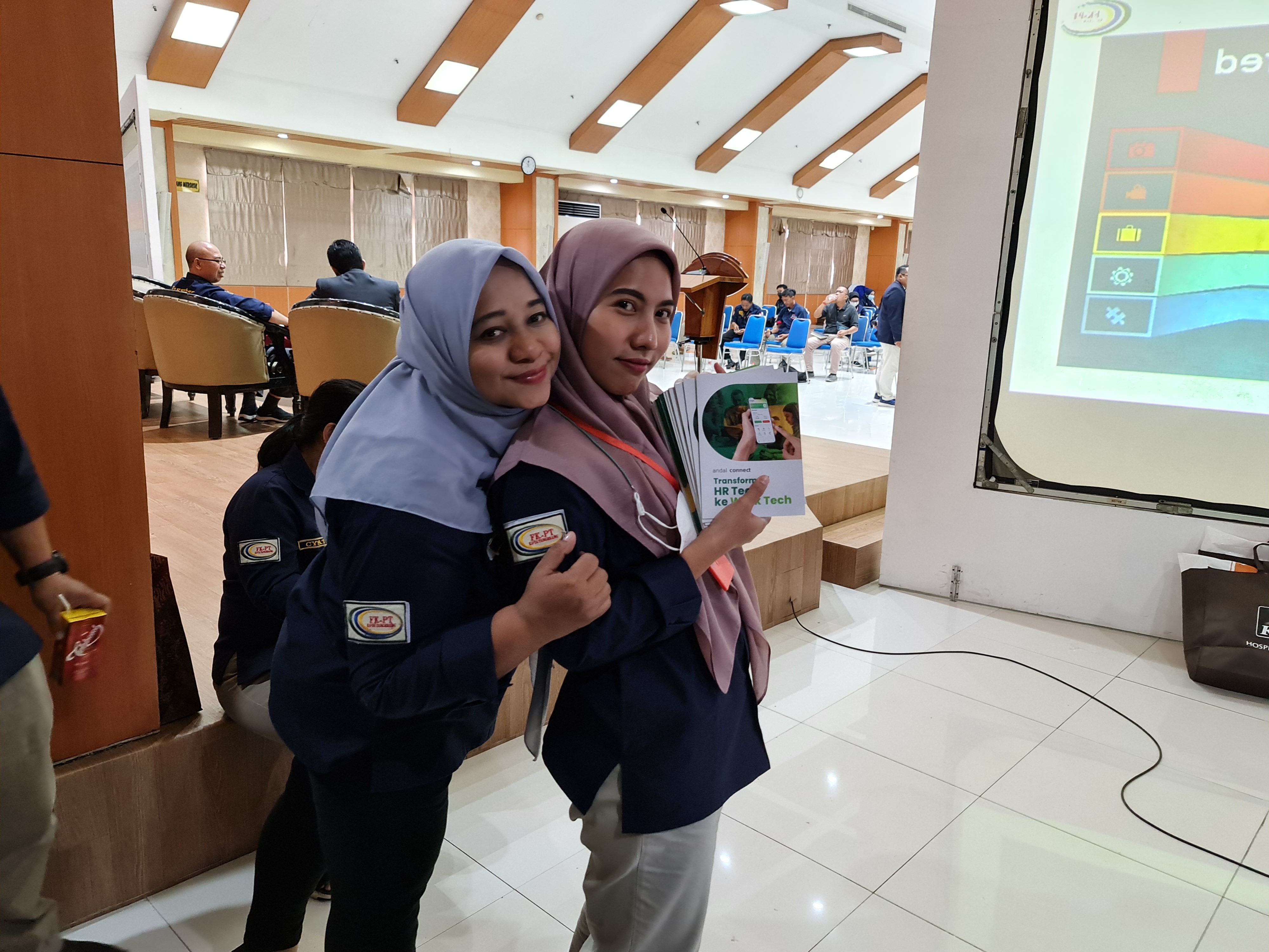 Foto galeri Seminar Managing Industrial Relation (17 Desember 2022)